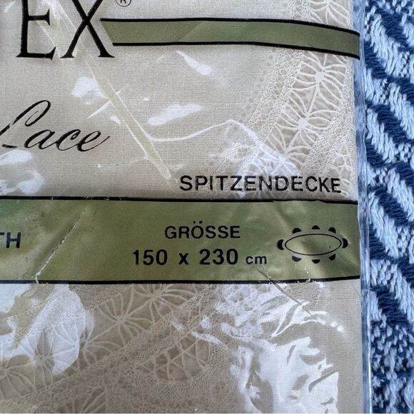 Cream Vinyl Lace Tablecloth - Picture 3 of 8